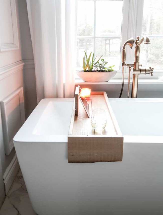 DIY Bathtub Tray With Reclaimed Wood