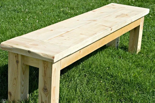 Super Easy Rustic Bench