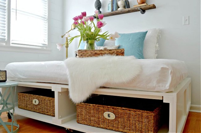A Platform Bed with a Huge Storage Compartment
