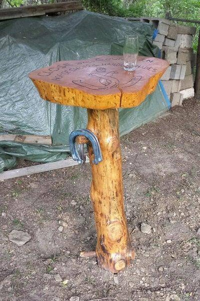 DIY Horseshoe Bar Table