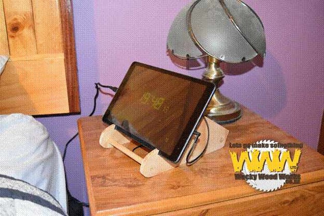  DIY Wooden Tablet Stand