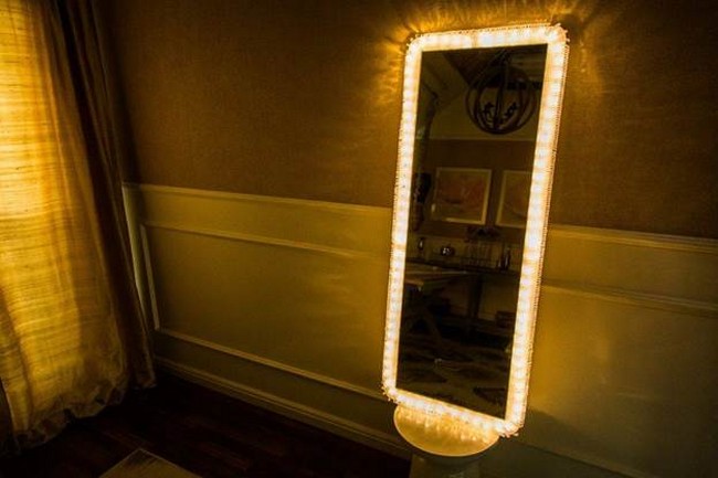 How To Build A Vanity Mirror With LED light
