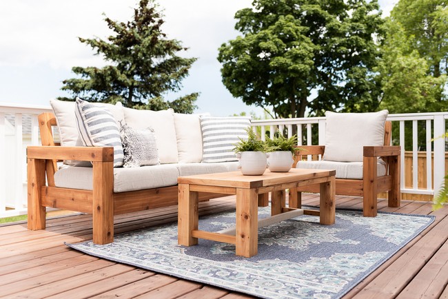 Outdoor Sofa DIY Plans