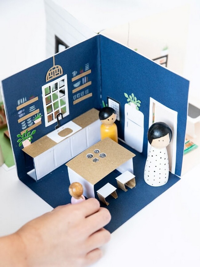 Pop Up Paper Doll House