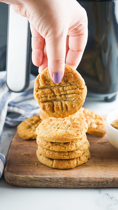 Air Fried Peanut Butter Cookies