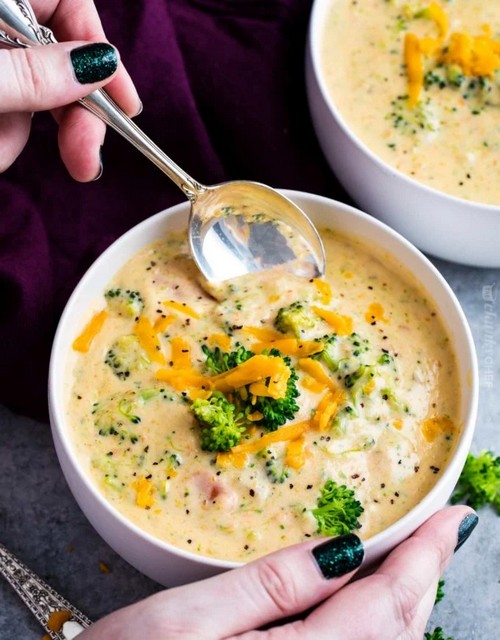 Creamy Broccoli Cheddar Soup