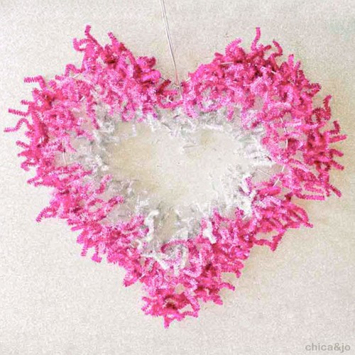 DIY Valentine’s Day Heart Wreath with Pipe Cleaners