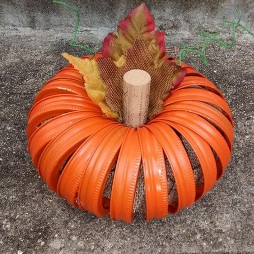 Mason Jar Lid Pumpkin Decoration