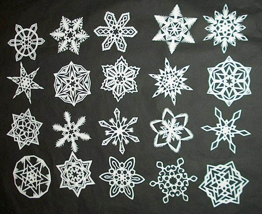How To Make 6-pointed Paper Snowflakes