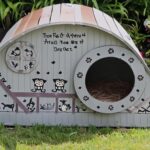 DIY Deluxe Dog House