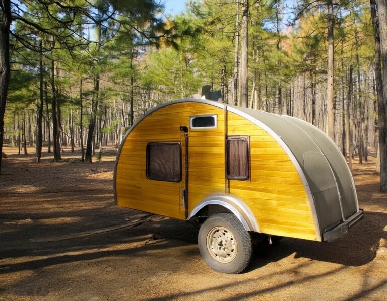 Easy DIY Teardrop Camper Project To Enjoy Time In Woods And Hills - Teb DIY