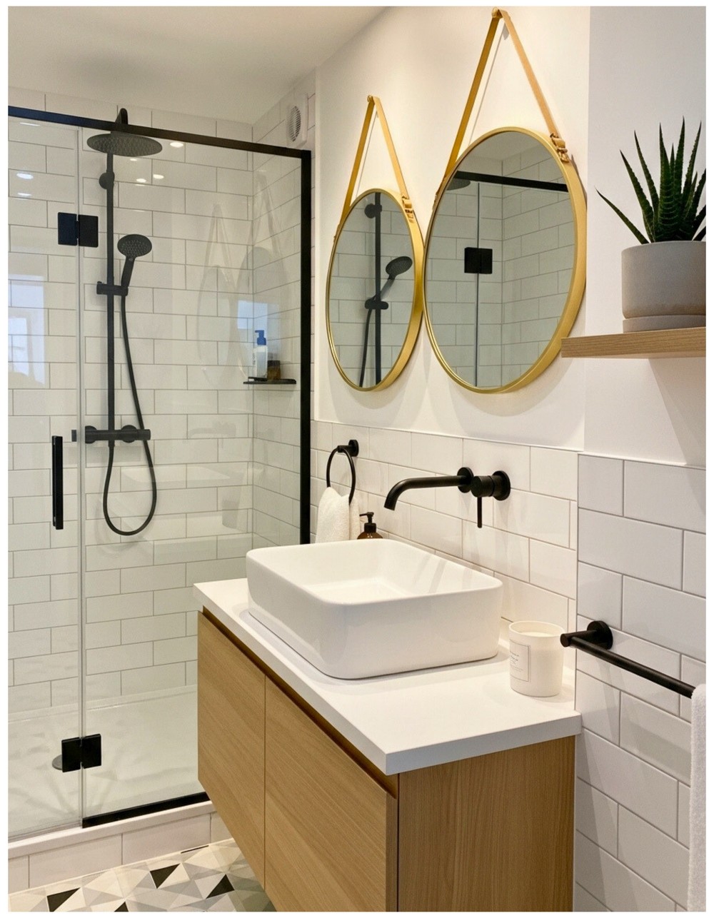 Inspiring Small Modern Bathroom Ideas for a Chic Space