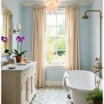 Elegant Inspirations for a French Cottage Bathroom
