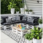 Transform Your Outdoor Space with Pallet Furniture