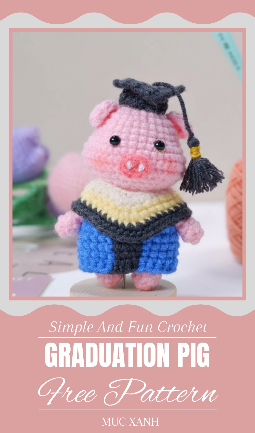 Crochet Graduation Pig Amigurumi Step-by-step