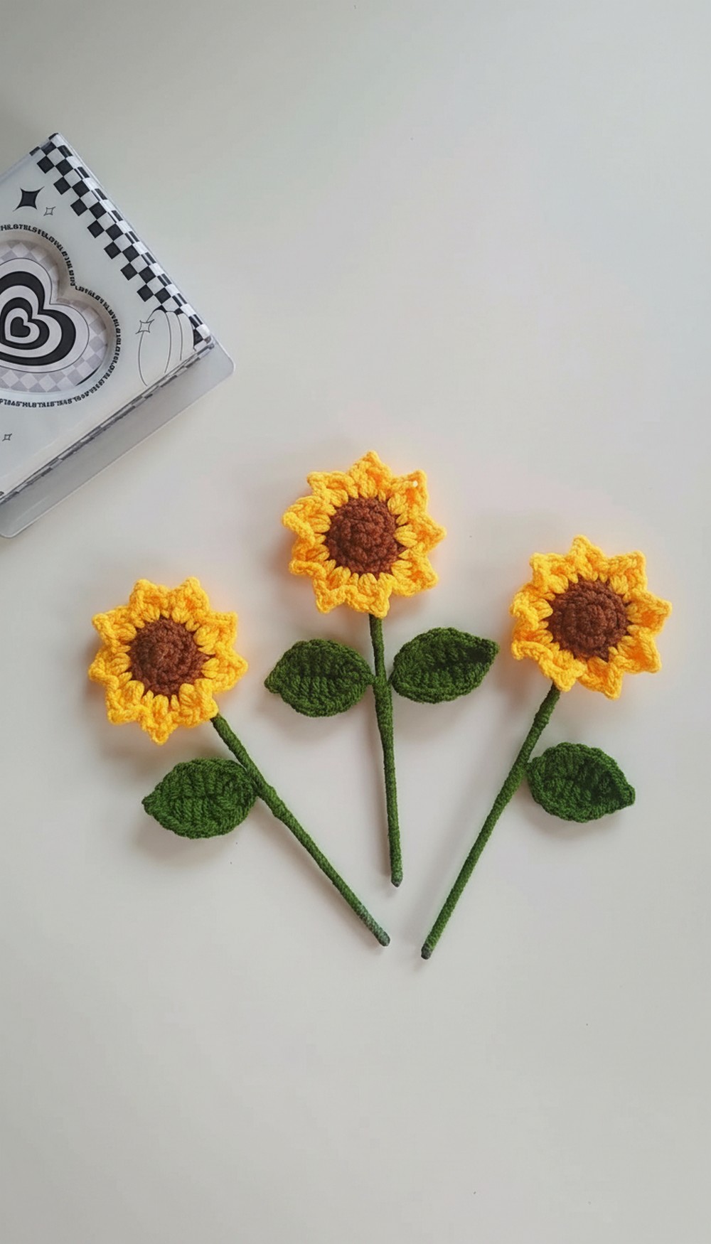 Crochet Mini Sunflower Pattern 1
