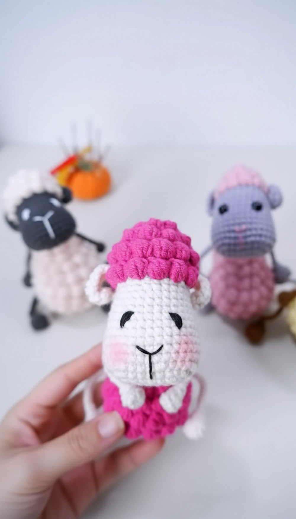 Crochet Sheep Keychain Tutorial 2