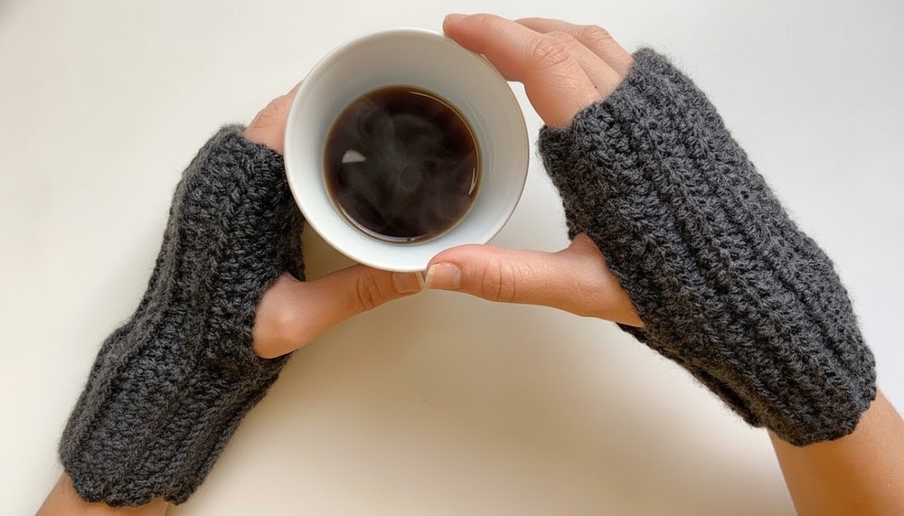 Crochet Glove Tutorial 1