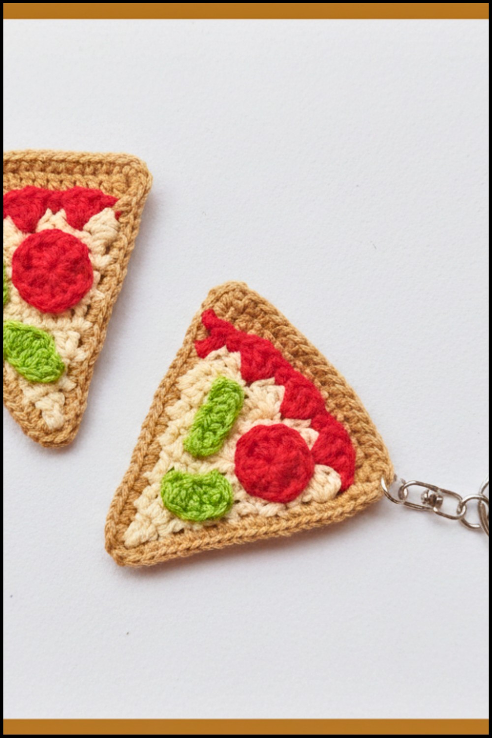 Crochet Pizza Keychain 2