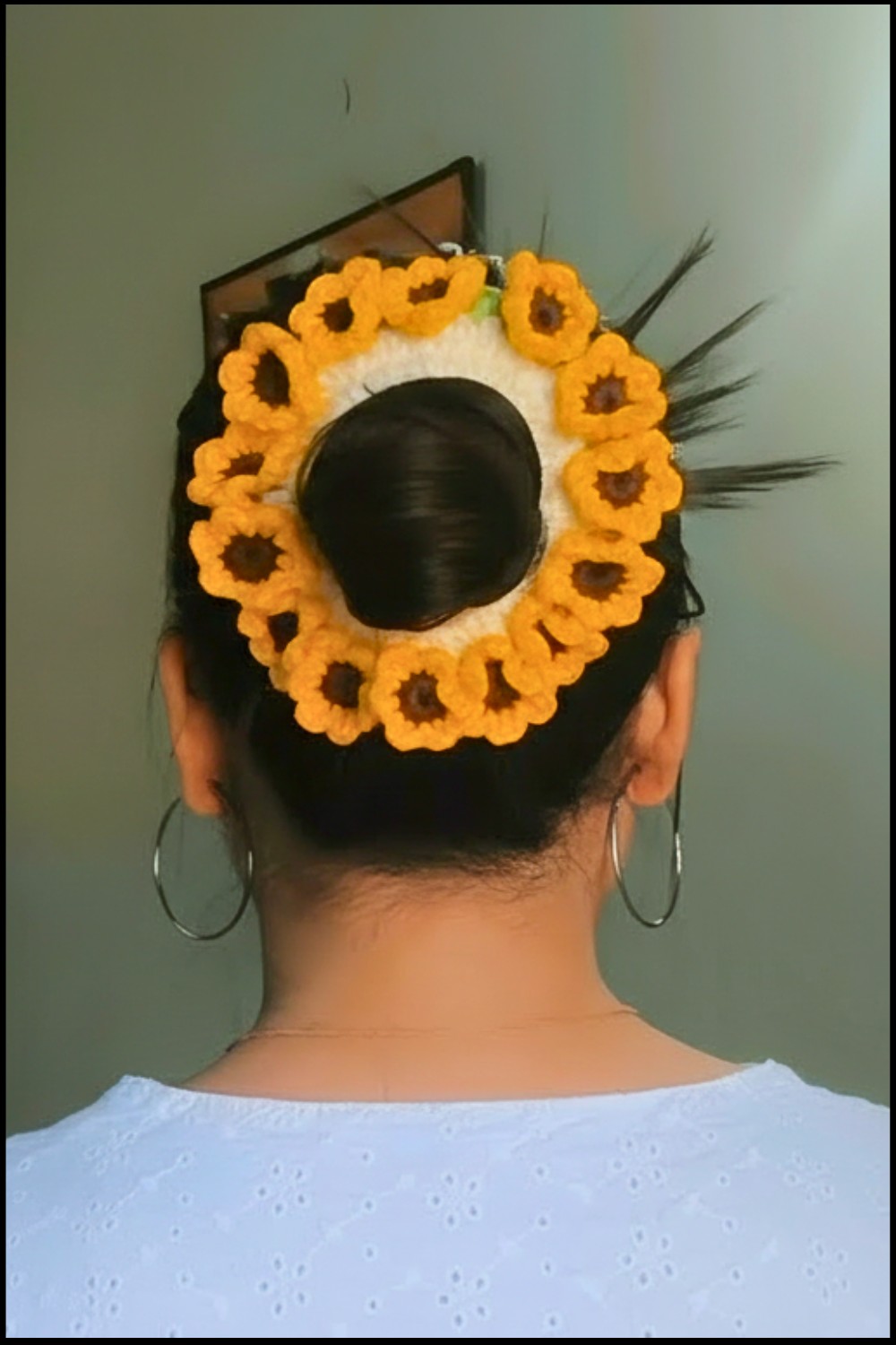 Crochet Sunflower Scrunchie Pattern 2