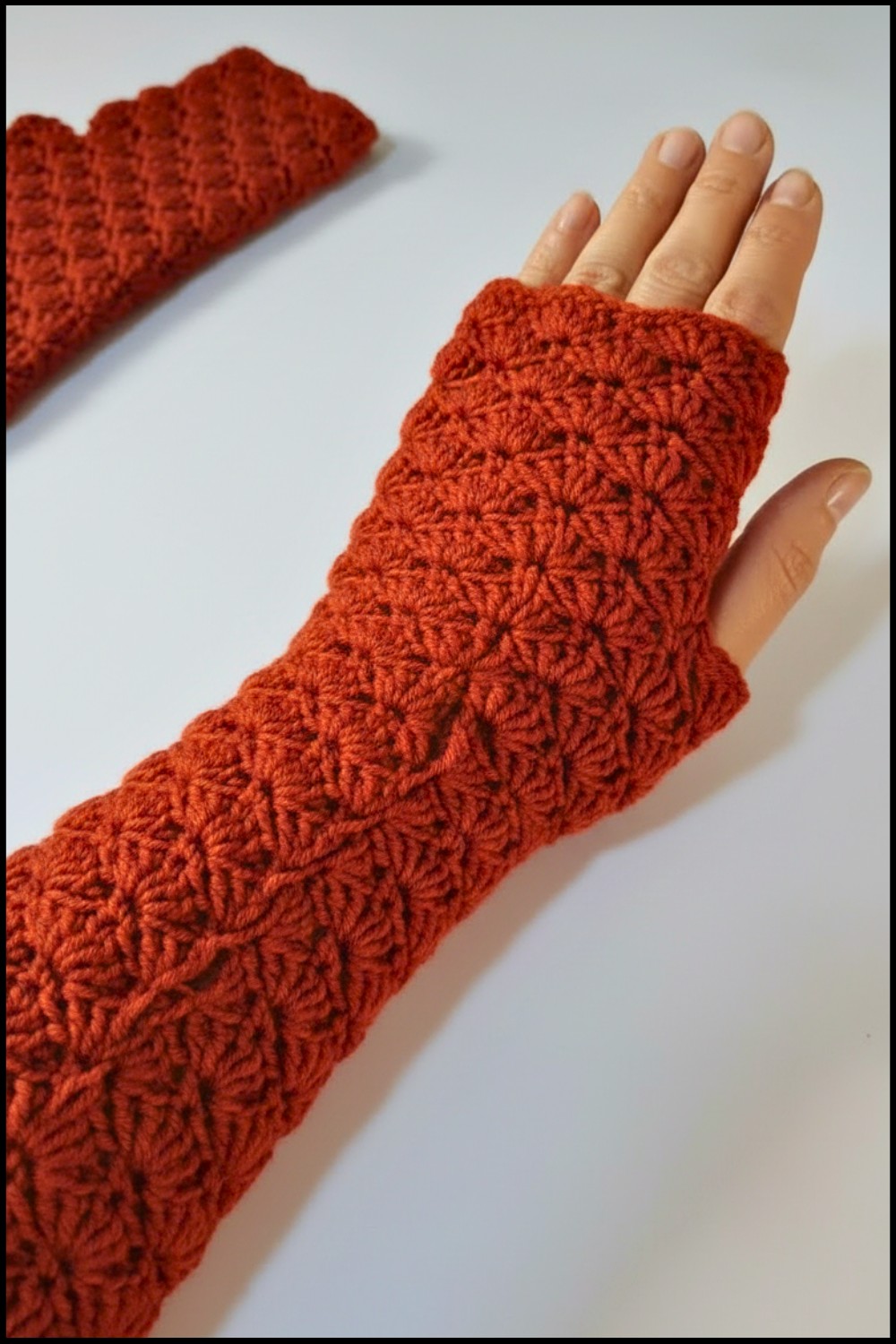 Easy Crochet Cozy Gloves Pattern 1