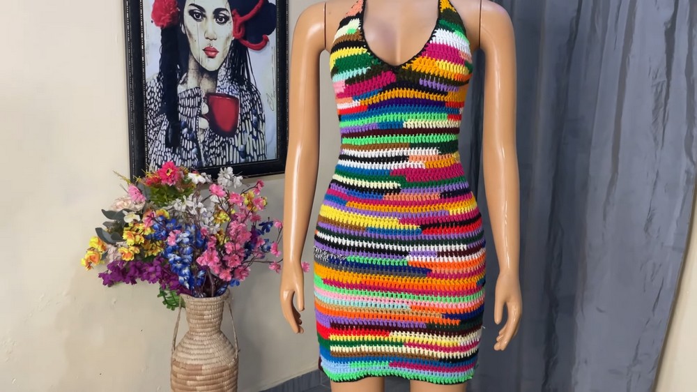 How To Crochet V-neck Dress 1