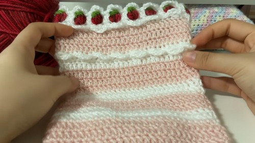 Strawberry Cake Book Cover Free Crochet Pattern