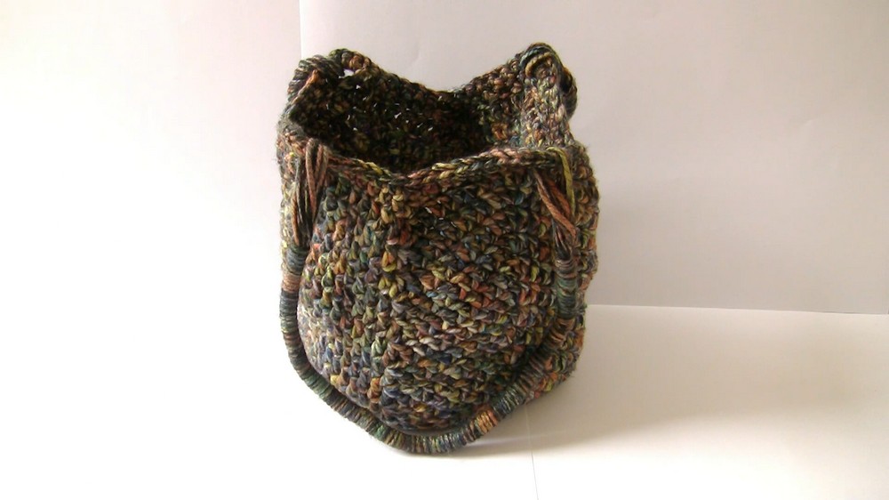 Ripple Yarn Bag Free Crochet Pattern for Unique Accessories