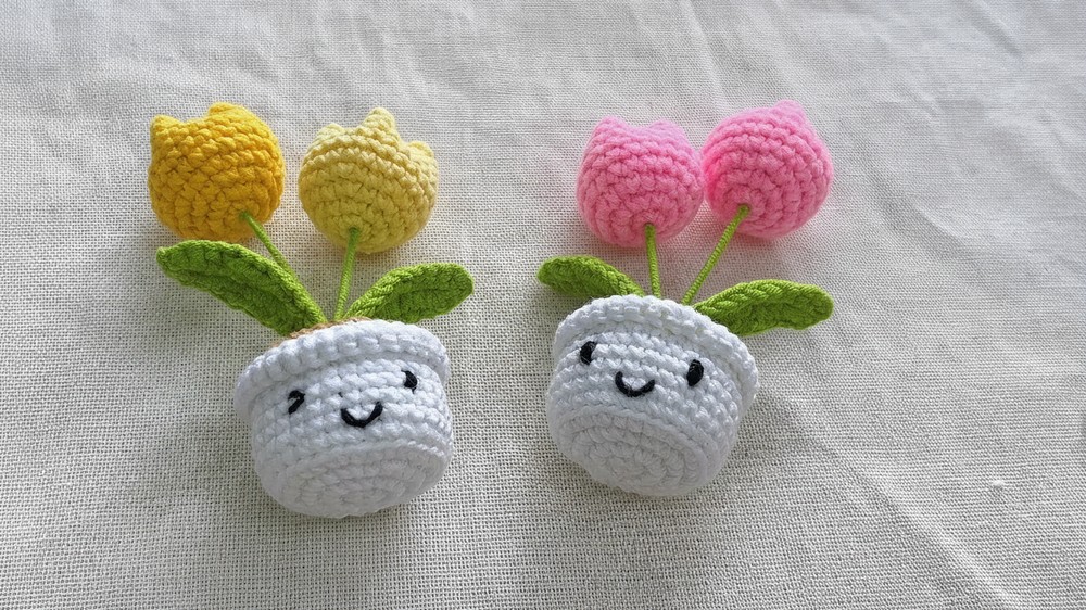 How to crochet Tulip Pot Pattern