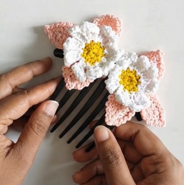 Crochet Flower Hair Clip Pattern 1