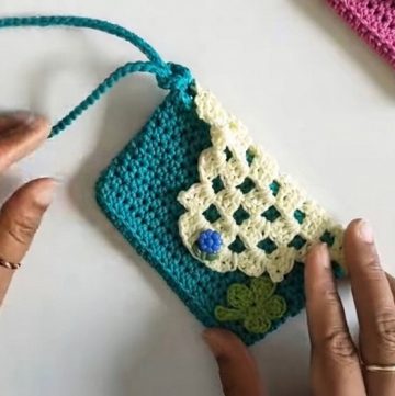 Crochet Latest Card Holder Pattern 8