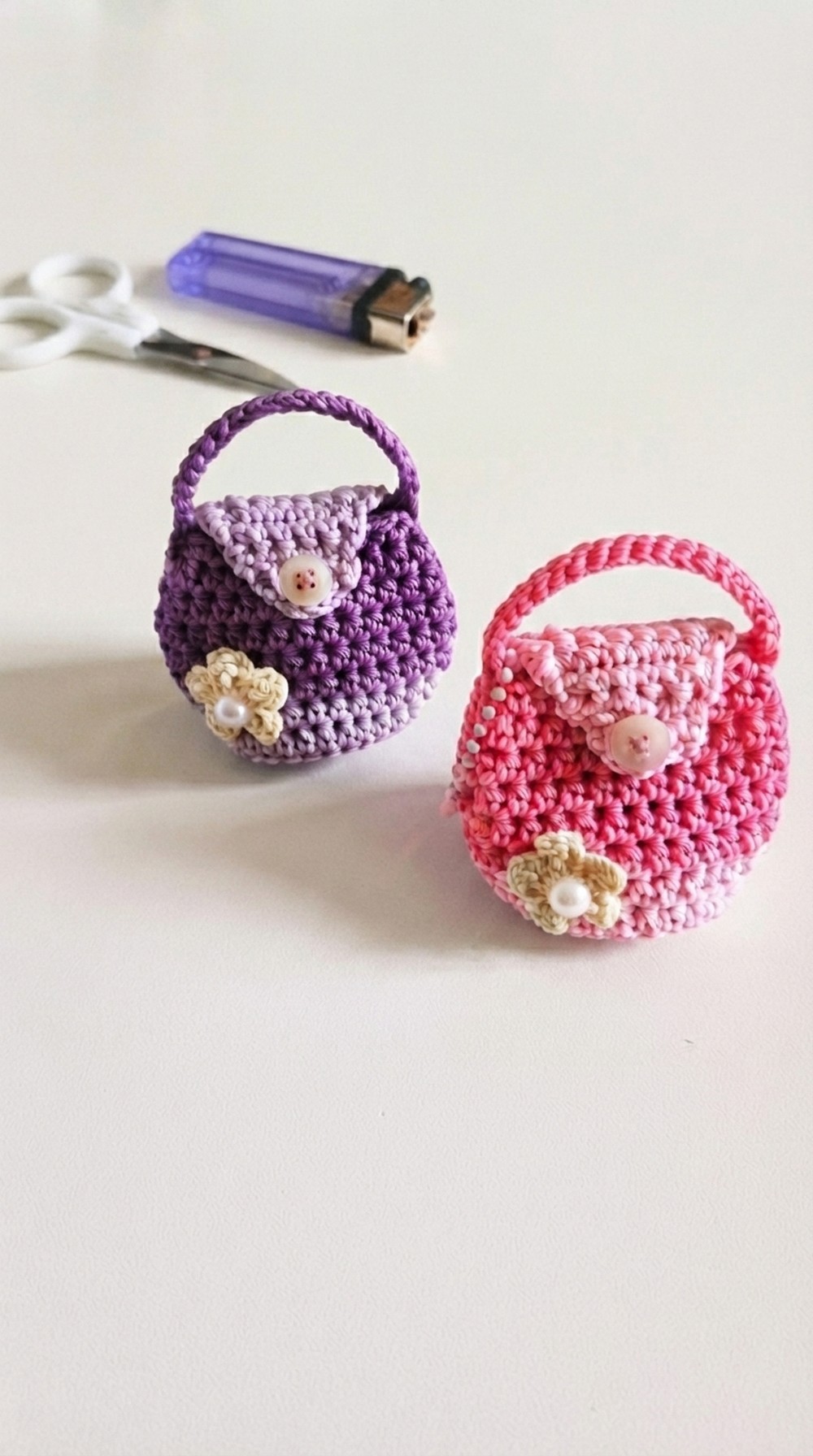 Crochet Mini AirPods Bag Pattern 2