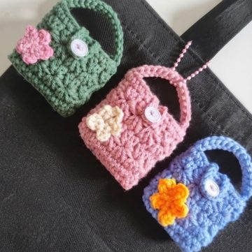 Crochet Mini Bag Keychain Pattern 1