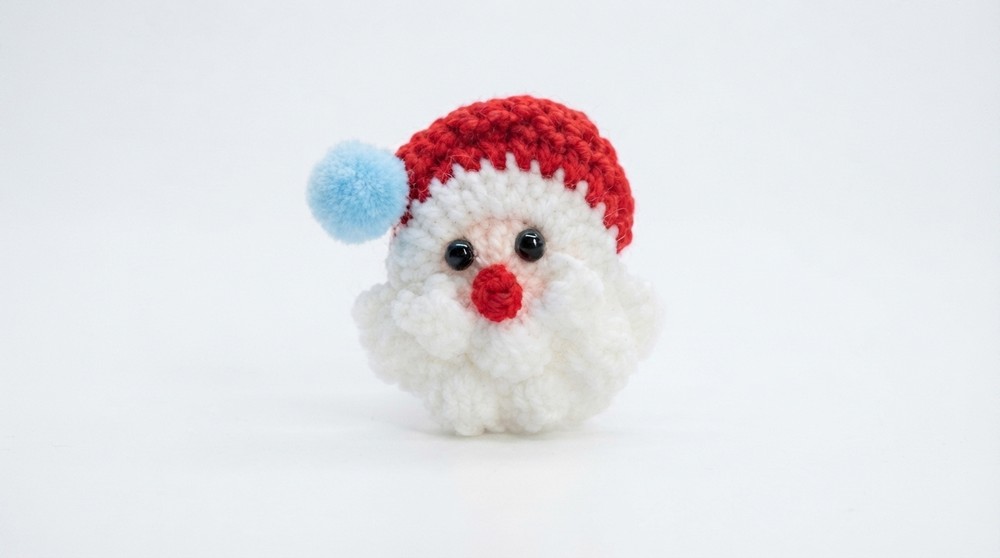 🎅🏻 How To Crochet Santaclaus Keychain Step by Step Tutorial 🎅🏻